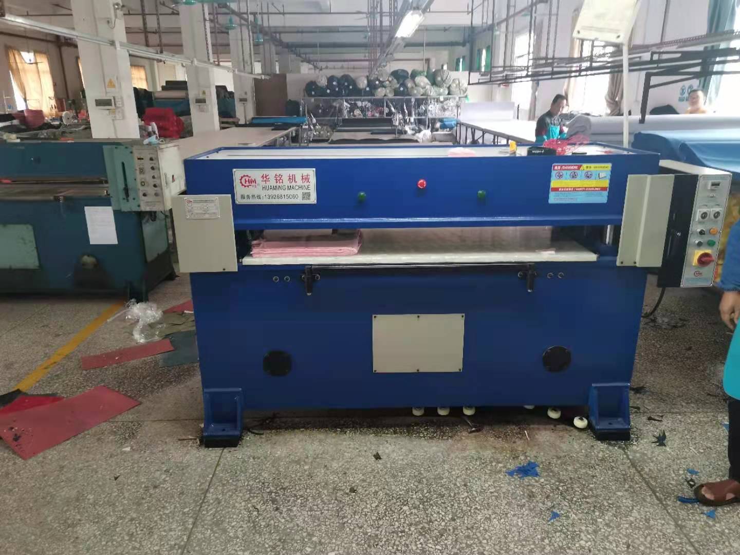 精密四柱裁斷機安裝調試步驟